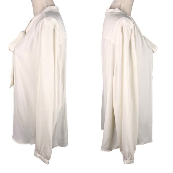 Chico's Blouse Off White 4 XXL 20/22 Button Up Tie Long Sleeves - Picture 6 of 13